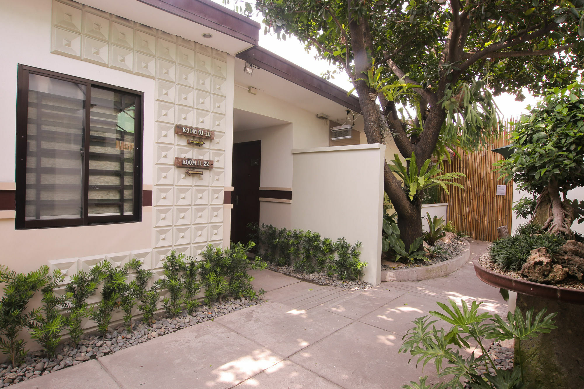 Garden View Hotel Angeles Exterior foto